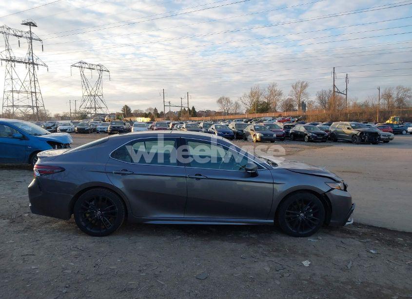 Photo 13 of 2021 Toyota Camry XSE (VIN 4T1K61AK1MU602400)