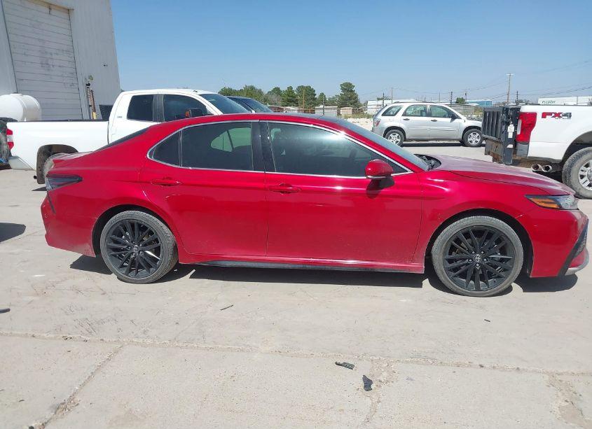 Photo 13 of 2022 Toyota Camry XSE (VIN 4T1K61AK1NU004762)