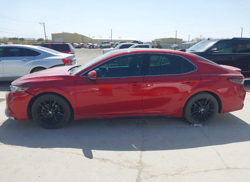 Photo 14 of 2022 Toyota Camry XSE (VIN 4T1K61AK1NU004762)