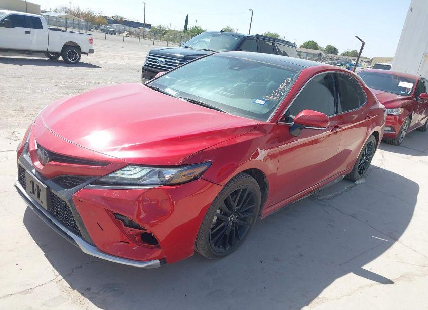 Photo 2 of 2022 Toyota Camry XSE (VIN 4T1K61AK1NU004762)