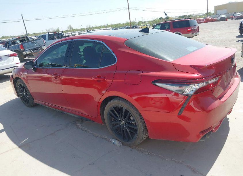 Photo 3 of 2022 Toyota Camry XSE (VIN 4T1K61AK1NU004762)