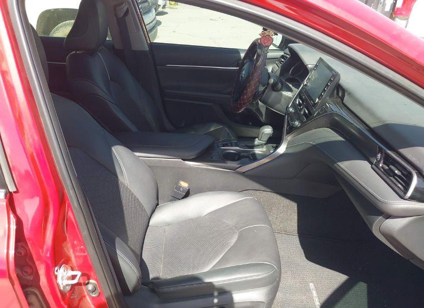 Photo 5 of 2022 Toyota Camry XSE (VIN 4T1K61AK1NU004762)
