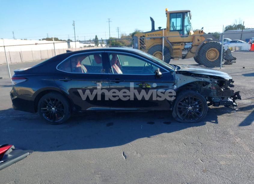 Photo 13 of 2022 Toyota Camry XSE (VIN 4T1K61AK1NU009377)