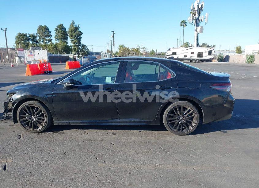 Photo 14 of 2022 Toyota Camry XSE (VIN 4T1K61AK1NU009377)