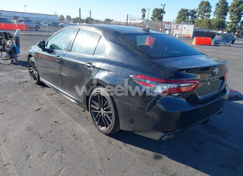 Photo 3 of 2022 Toyota Camry XSE (VIN 4T1K61AK1NU009377)