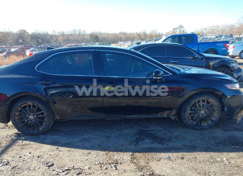 Photo 13 of 2022 Toyota Camry XSE (VIN 4T1K61AK1NU020735)