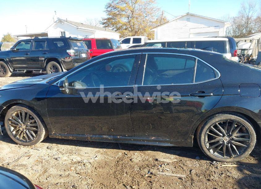 Photo 14 of 2022 Toyota Camry XSE (VIN 4T1K61AK1NU020735)