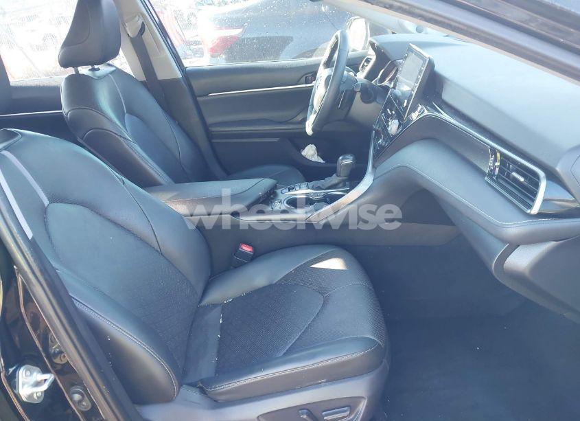 Photo 5 of 2022 Toyota Camry XSE (VIN 4T1K61AK1NU020735)