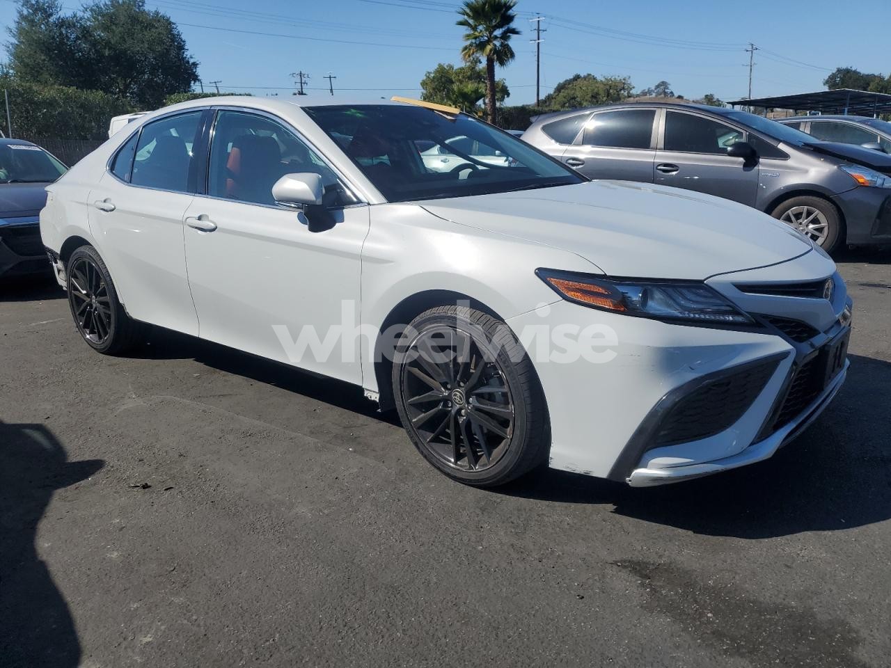 Photo 4 of 2022 TOYOTA CAMRY XSE (VIN 4T1K61AK1NU023103)