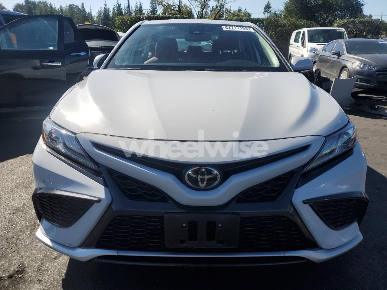 Photo 5 of 2022 TOYOTA CAMRY XSE (VIN 4T1K61AK1NU023103)