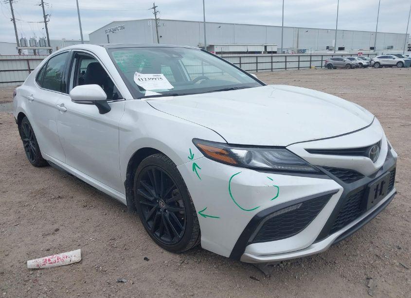 2024 Toyota Camry XSE (VIN 4T1K61AK1RU845115) main photo