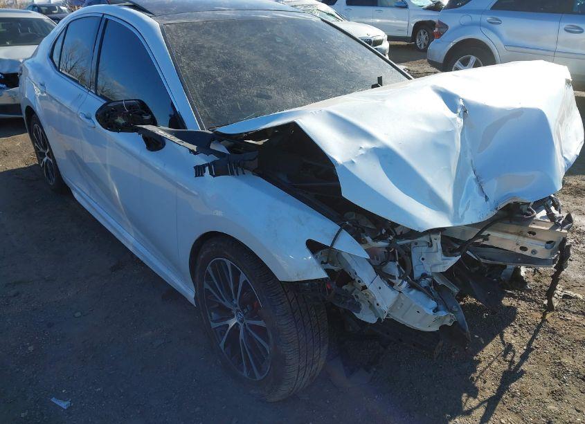 Photo 17 of 2020 Toyota Camry XSE (VIN 4T1K61AK2LU348226)