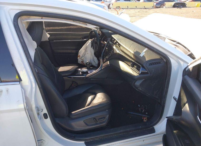 Photo 5 of 2020 Toyota Camry XSE (VIN 4T1K61AK2LU348226)