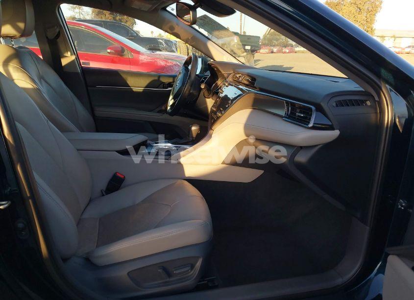 Photo 5 of 2020 Toyota Camry XSE (VIN 4T1K61AK2LU936627)