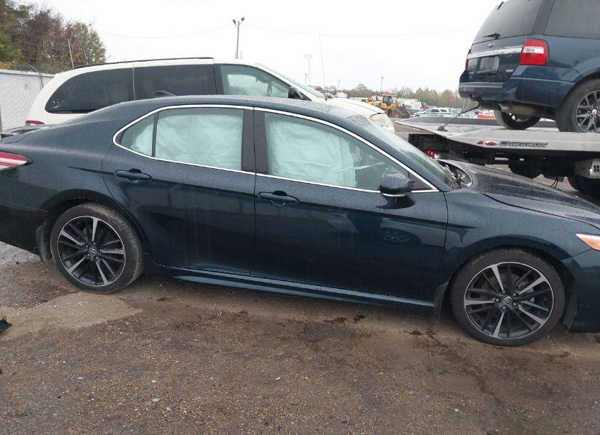 Photo 13 of 2020 Toyota Camry XSE (VIN 4T1K61AK2LU939494)