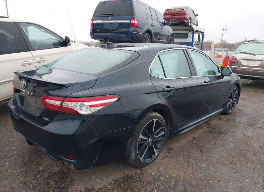 Photo 4 of 2020 Toyota Camry XSE (VIN 4T1K61AK2LU939494)