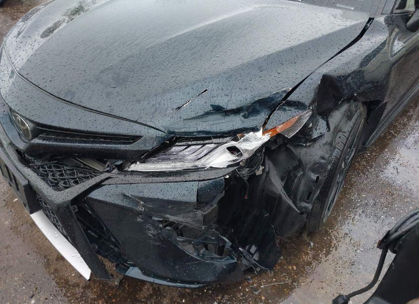 Photo 6 of 2020 Toyota Camry XSE (VIN 4T1K61AK2LU939494)