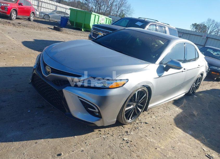 Photo 2 of 2020 Toyota Camry XSE (VIN 4T1K61AK2LU957333)