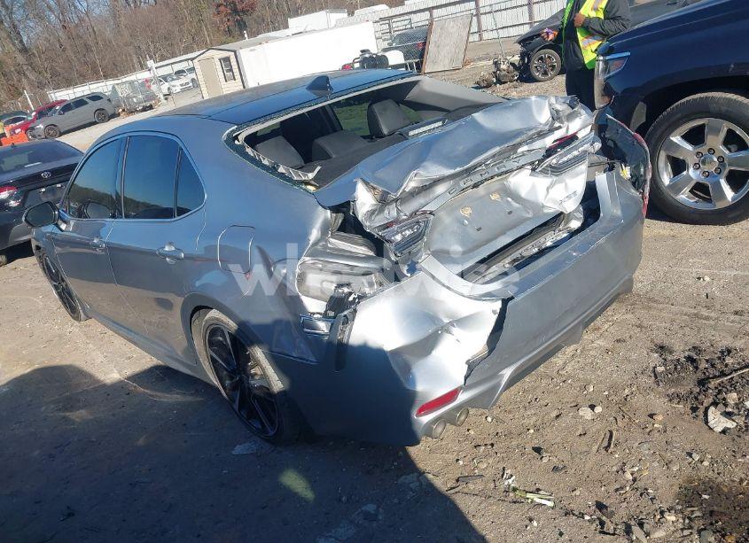 Photo 3 of 2020 Toyota Camry XSE (VIN 4T1K61AK2LU957333)