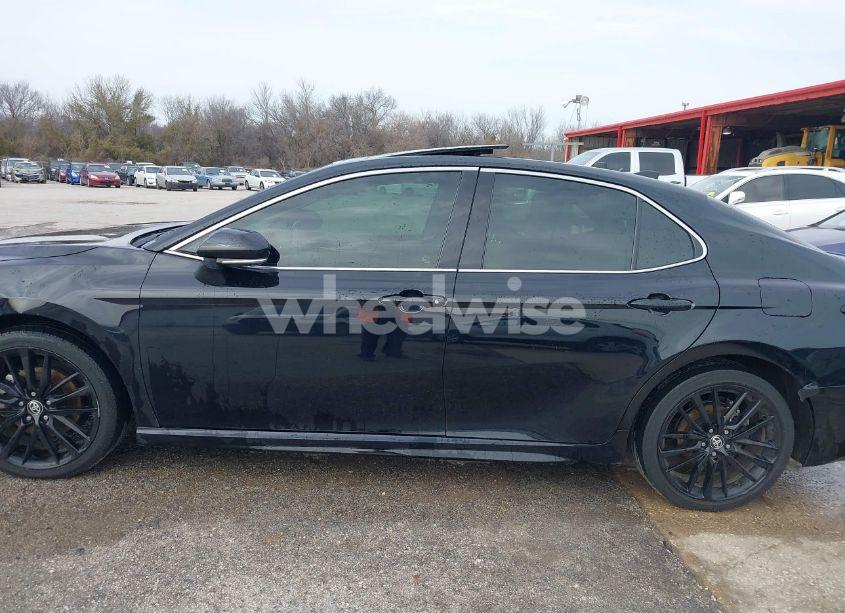 Photo 14 of 2021 Toyota Camry XSE (VIN 4T1K61AK2MU530803)