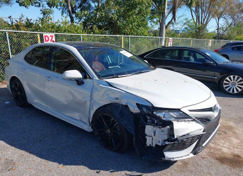 Photo 6 of 2021 Toyota Camry XSE (VIN 4T1K61AK2MU566149)