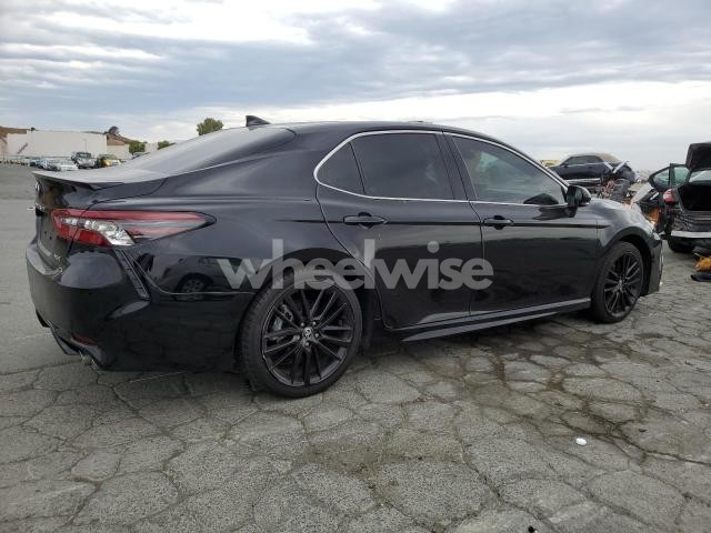 Photo 2 of 2022 TOYOTA CAMRY XSE (VIN 4T1K61AK2NU714978)