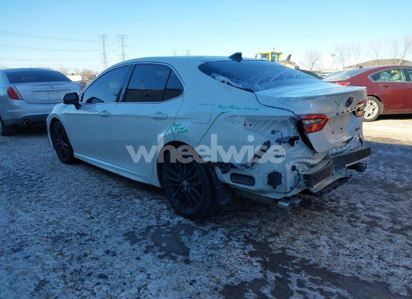 Photo 3 of 2023 Toyota Camry XSE (VIN 4T1K61AK2PU736319)