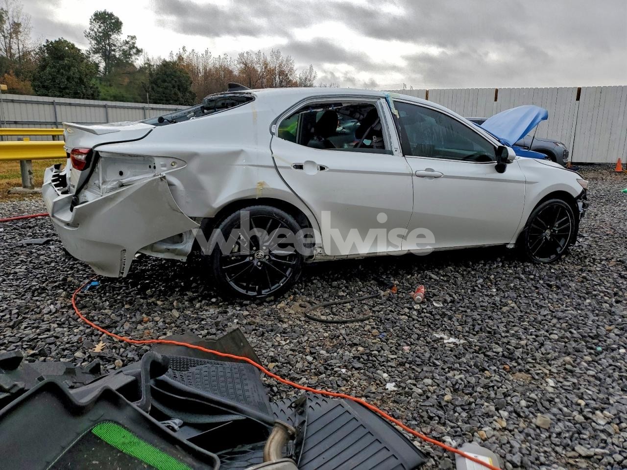 Photo 3 of 2023 TOYOTA CAMRY XSE (VIN 4T1K61AK2PU781695)