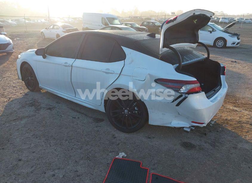 Photo 3 of 2024 Toyota Camry XSE (VIN 4T1K61AK2RU262262)