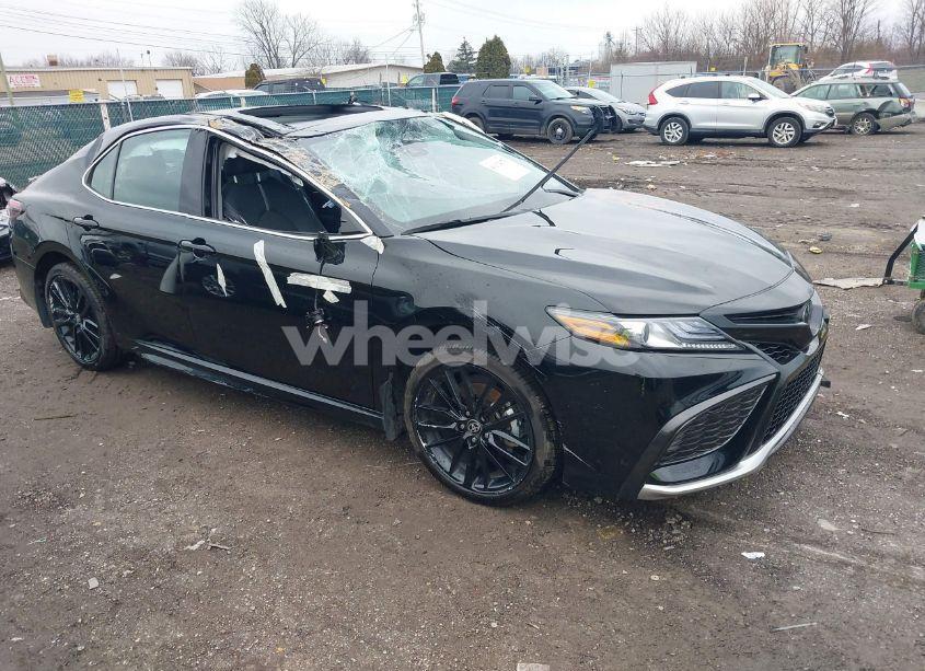 2024 Toyota Camry XSE (VIN 4T1K61AK2RU862375) main photo