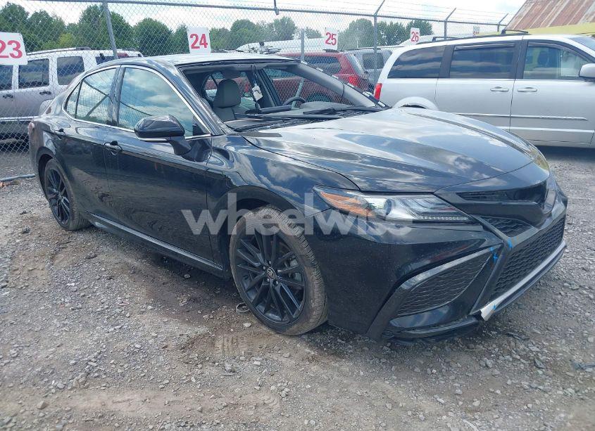 2024 Toyota Camry XSE (VIN 4T1K61AK2RU907248) main photo