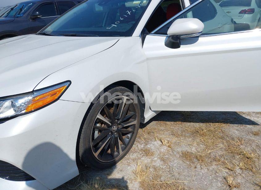 Photo 18 of 2020 Toyota Camry XSE (VIN 4T1K61AK3LU877068)