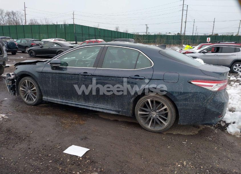 Photo 3 of 2020 Toyota Camry XSE (VIN 4T1K61AK3LU980507)