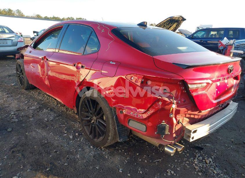 Photo 3 of 2021 Toyota Camry XSE (VIN 4T1K61AK3MU402408)