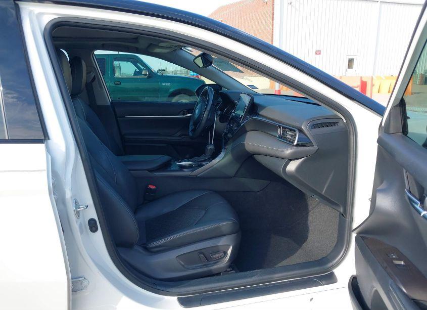 Photo 5 of 2021 Toyota Camry XSE (VIN 4T1K61AK3MU411514)