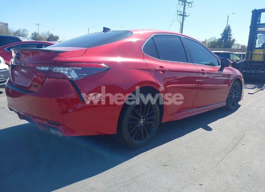 Photo 4 of 2021 Toyota Camry XSE (VIN 4T1K61AK3MU428426)