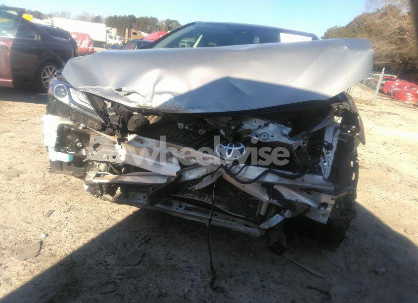 Photo 12 of 2021 Toyota Camry XSE (VIN 4T1K61AK3MU460681)