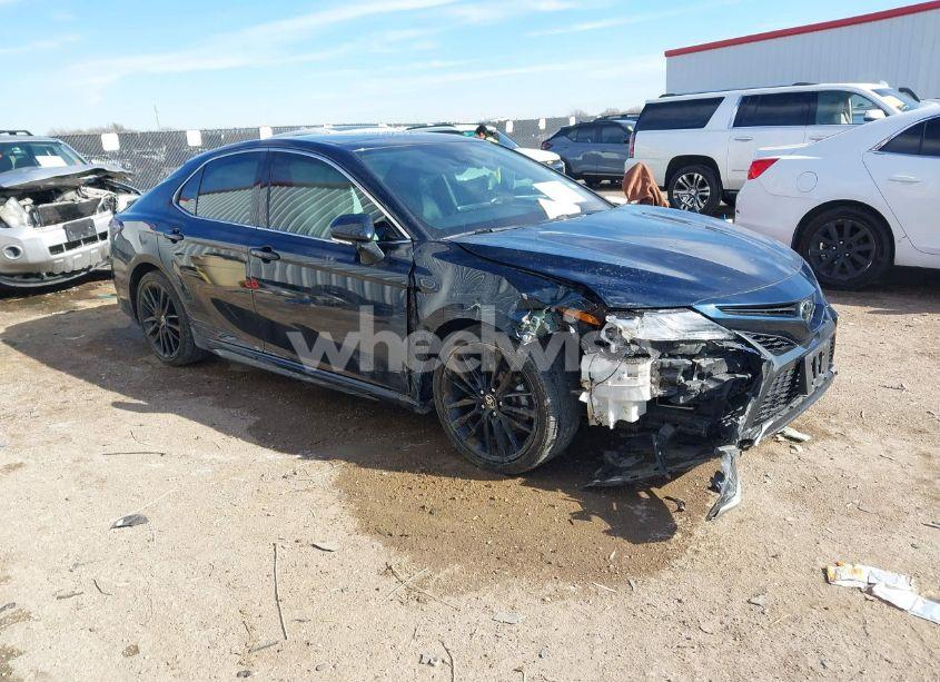 2021 Toyota Camry XSE (VIN 4T1K61AK3MU478615) main photo