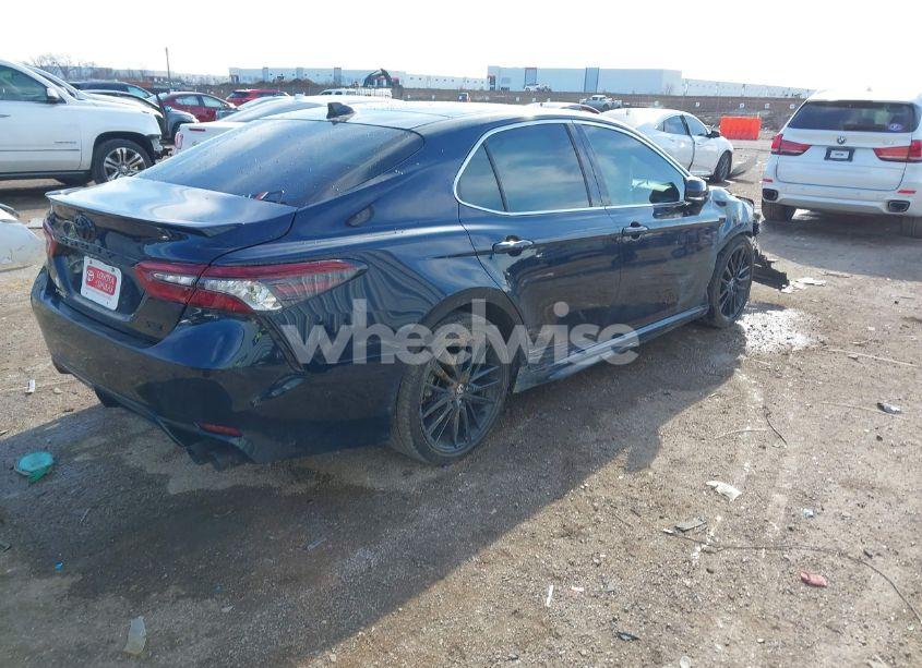 Photo 4 of 2021 Toyota Camry XSE (VIN 4T1K61AK3MU478615)