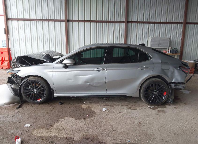 Photo 14 of 2021 Toyota Camry XSE (VIN 4T1K61AK3MU526467)