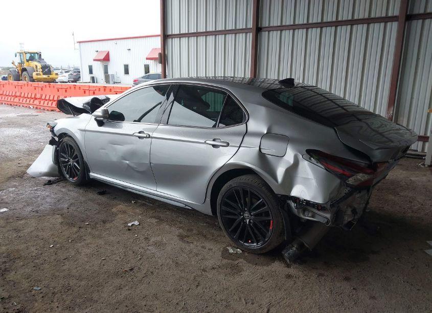 Photo 3 of 2021 Toyota Camry XSE (VIN 4T1K61AK3MU526467)