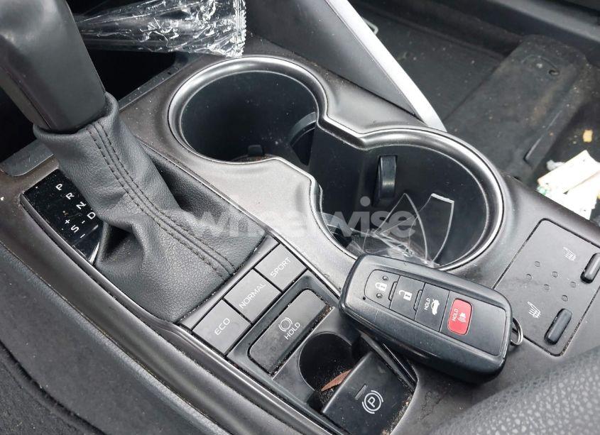 Photo 11 of 2021 Toyota Camry XSE (VIN 4T1K61AK3MU614869)