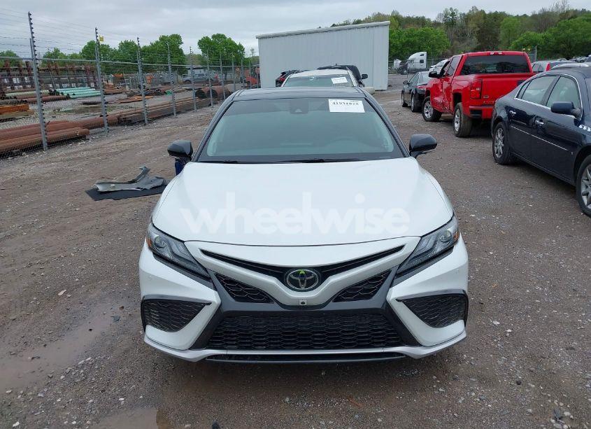Photo 12 of 2022 Toyota Camry XSE (VIN 4T1K61AK3NU015925)
