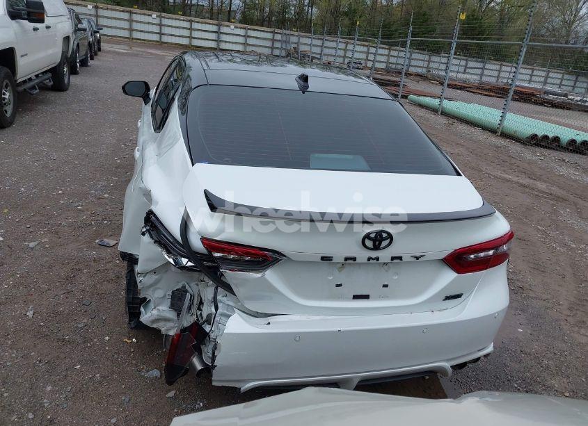 Photo 16 of 2022 Toyota Camry XSE (VIN 4T1K61AK3NU015925)