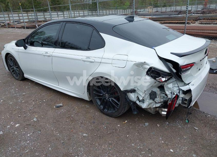 Photo 6 of 2022 Toyota Camry XSE (VIN 4T1K61AK3NU015925)