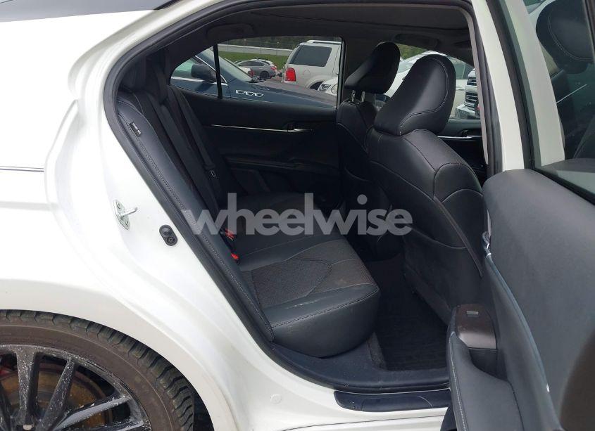 Photo 8 of 2022 Toyota Camry XSE (VIN 4T1K61AK3NU015925)