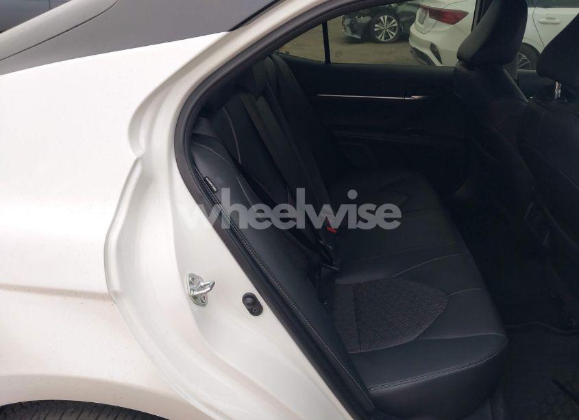 Photo 8 of 2022 Toyota Camry XSE (VIN 4T1K61AK3NU024818)