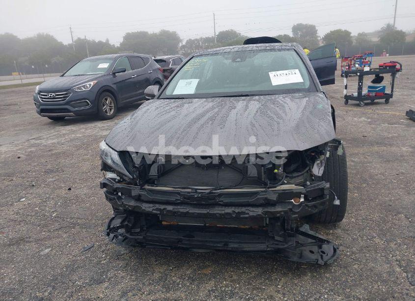 Photo 6 of 2022 Toyota Camry XSE (VIN 4T1K61AK3NU030604)