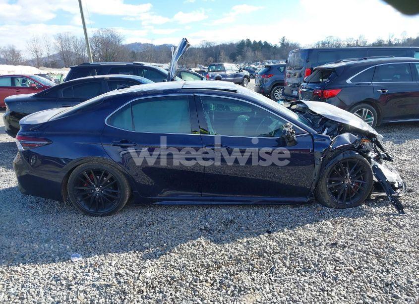 Photo 13 of 2022 Toyota Camry XSE (VIN 4T1K61AK3NU033843)