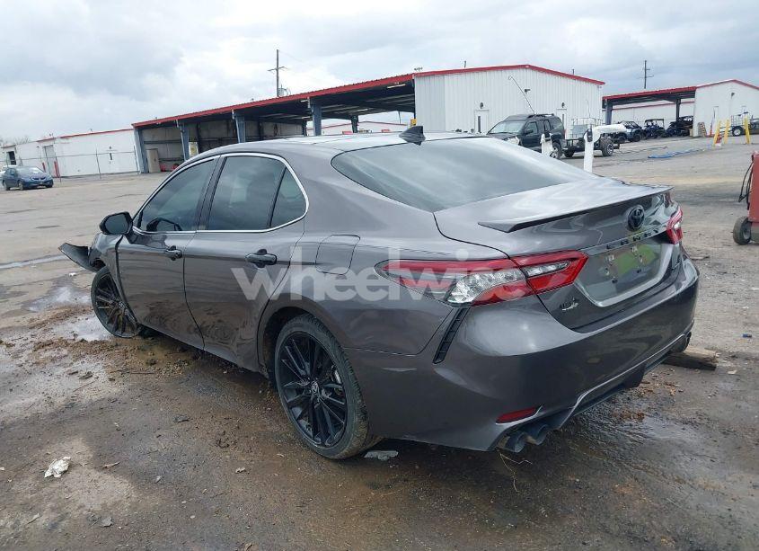 Photo 3 of 2022 Toyota Camry XSE (VIN 4T1K61AK3NU034345)